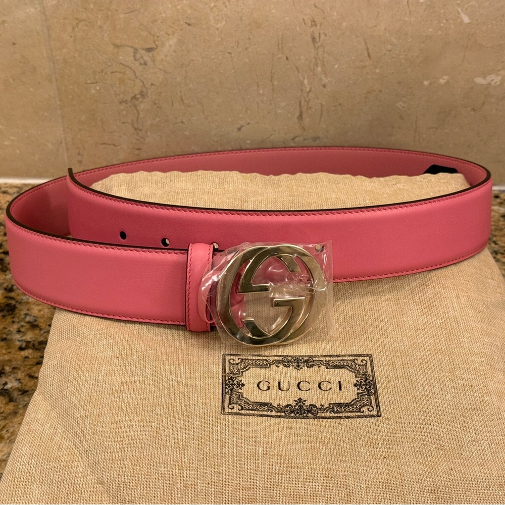 Gucci Pink Calfskin Leather Silver Buckle Belt Interlocking GG in Pink Violet - Picture 6 of 7
